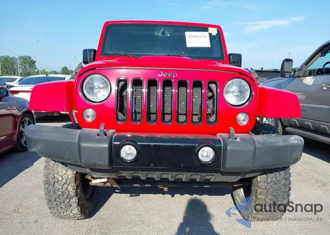 2015 Jeep Wrangler Unlimited Sahara z USA, uszkodzony, nr VIN 1C4BJWEG5FL701087